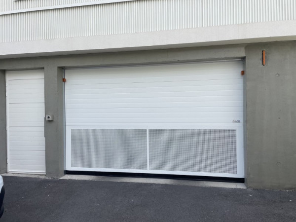 Porte de garage à Noyal-Pontivy