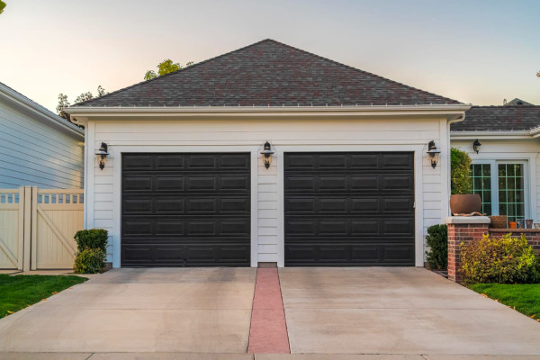 Installation de porte de garage aluminium  